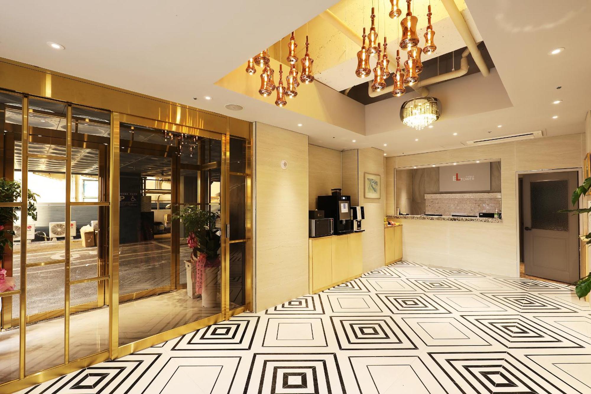 El Tower Hotel Gunsan Exterior foto