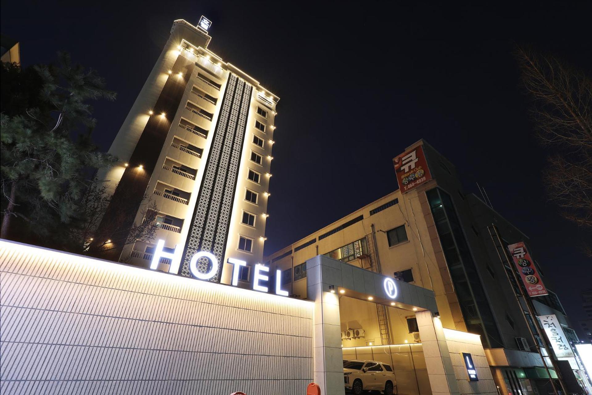 El Tower Hotel Gunsan Exterior foto